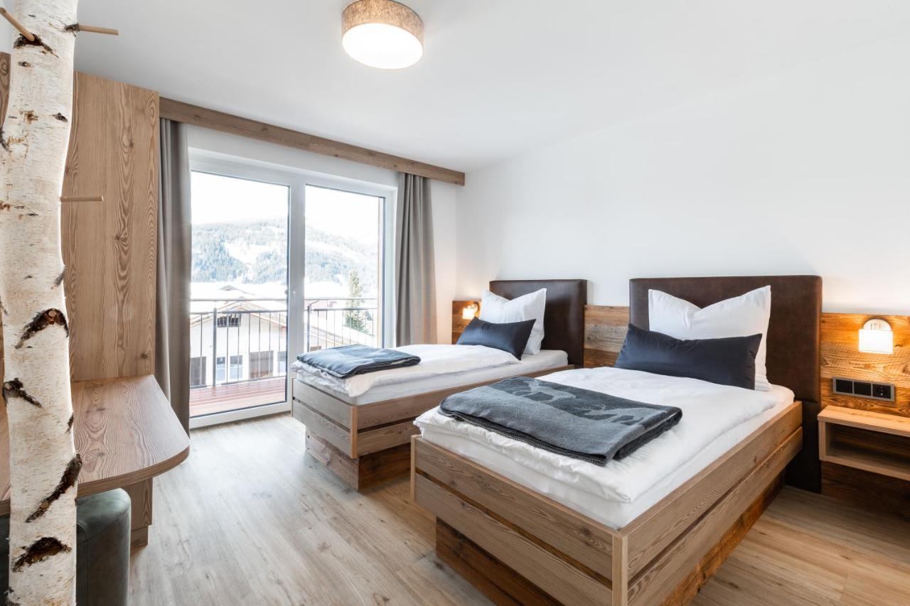 Haus Fellhorn - Ferienwohnungen Riezlern Exterior foto